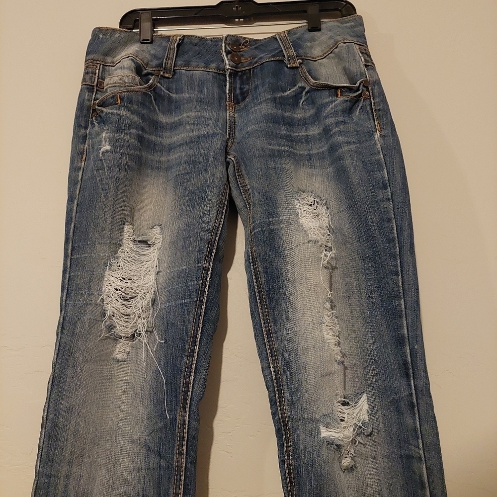 Almost Famous Denim Distress‎ Jeans Size 9